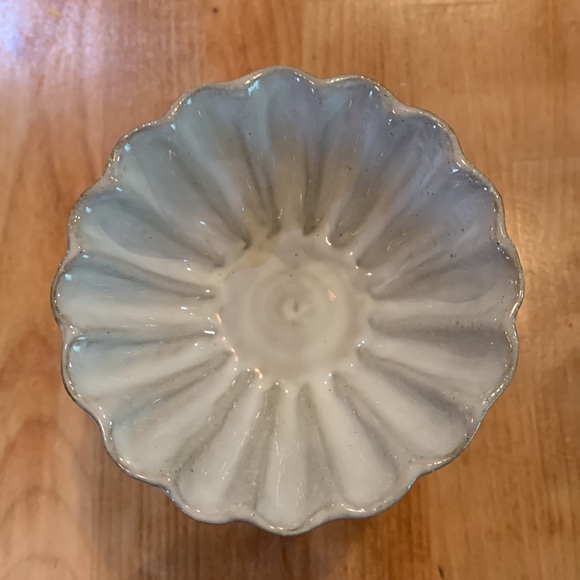 Small Pedestal Bowl - Picture 5 of 7